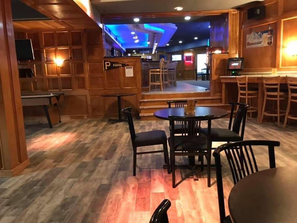 Hotel Ramadaby Wyndham Pittsburgh-New Stanton Zewnętrze zdjęcie
