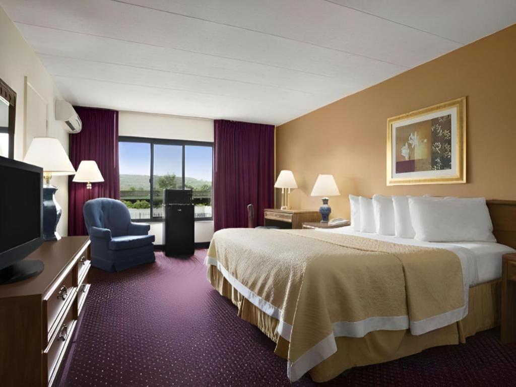 Hotel Ramadaby Wyndham Pittsburgh-New Stanton Zewnętrze zdjęcie