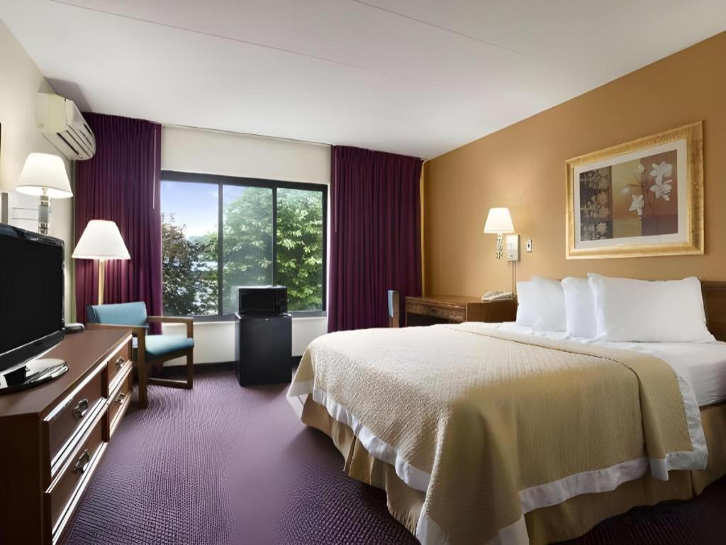 Hotel Ramadaby Wyndham Pittsburgh-New Stanton Zewnętrze zdjęcie